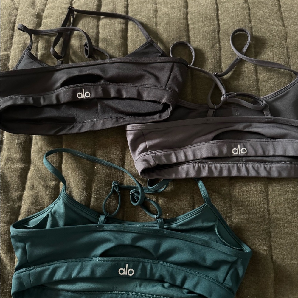 ALO Airlift Intrigue Sports Bras - Black, Gray, Green